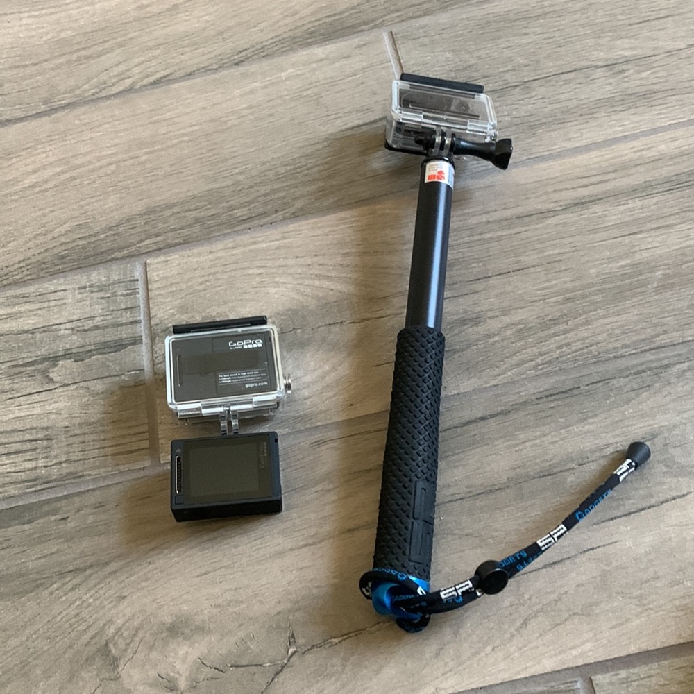 Go pro bundle - Picture 4 of 4